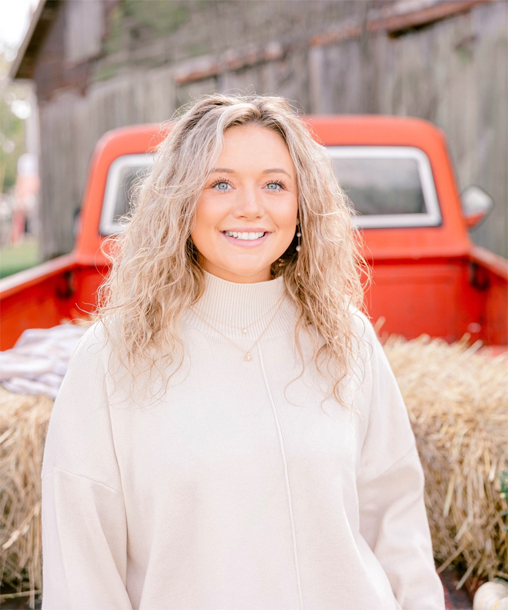 MAKENZIE HEADSHOT 1